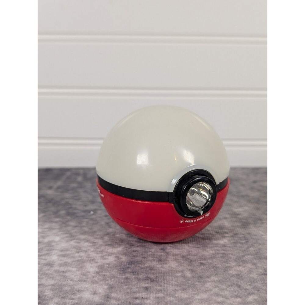 Pokemon Flashlight Pokeball Tiger Electronics Nintendo Hasbro 89-222 2000